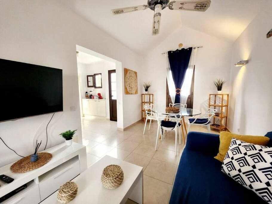 El Ron Ron De Fuerte Apartment Caleta De Fuste Luaran gambar